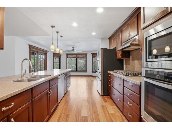 1212 Weybridge Lane Dunedin FL 34698 TB8491733 image22