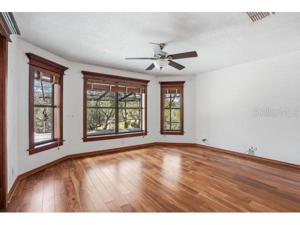 1212 Weybridge Lane Dunedin FL 34698 TB8491733 image25