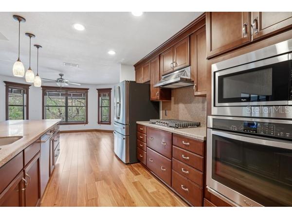 1212 Weybridge Lane Dunedin FL 34698 TB8491733 image26