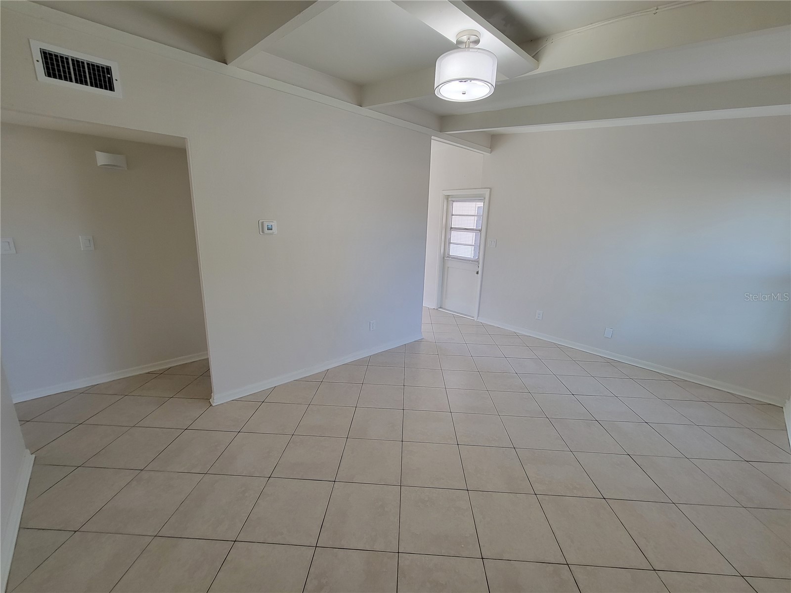 1212 Windermere Way Tampa FL 33619 TB8526117 image3