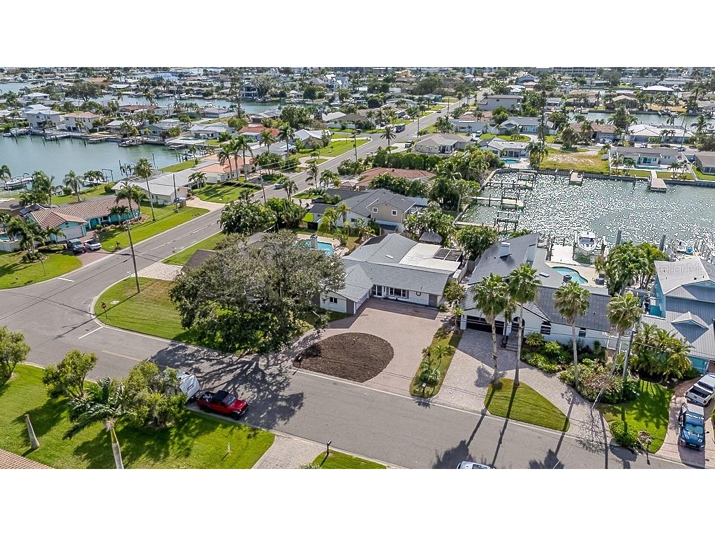 12120 7th Street E Treasure Island FL 33706 - BOCA CIEGA BAY TB8433203 image4