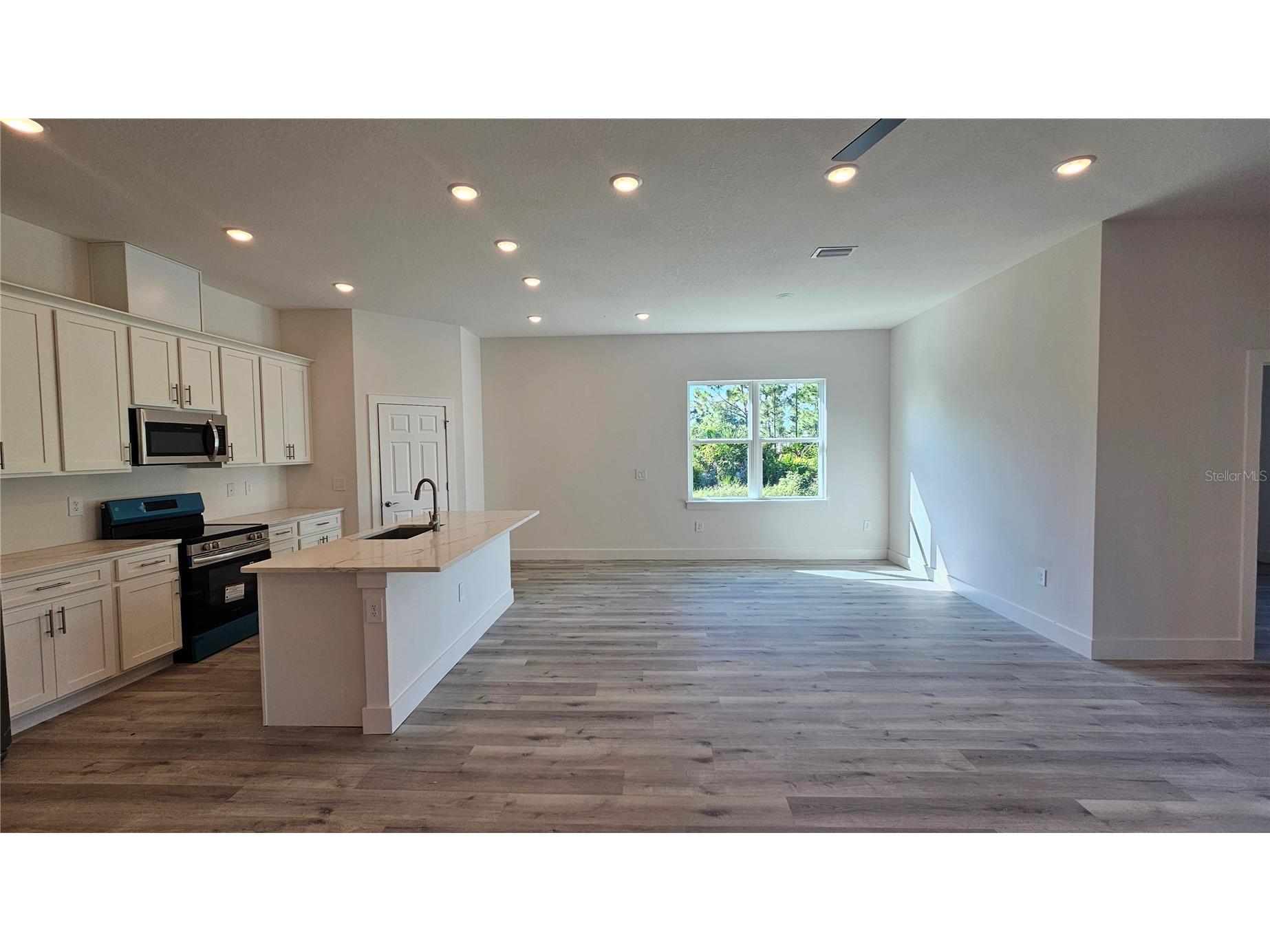 12120 Kingsbury Avenue Port Charlotte FL 33981 L4956476 image6