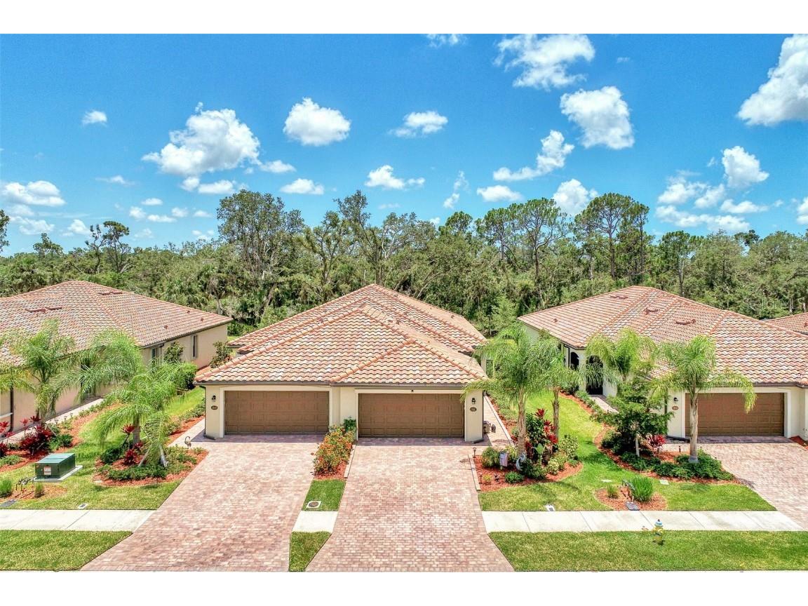 12121 Amica Loop Venice FL 34293 N6127327 image1