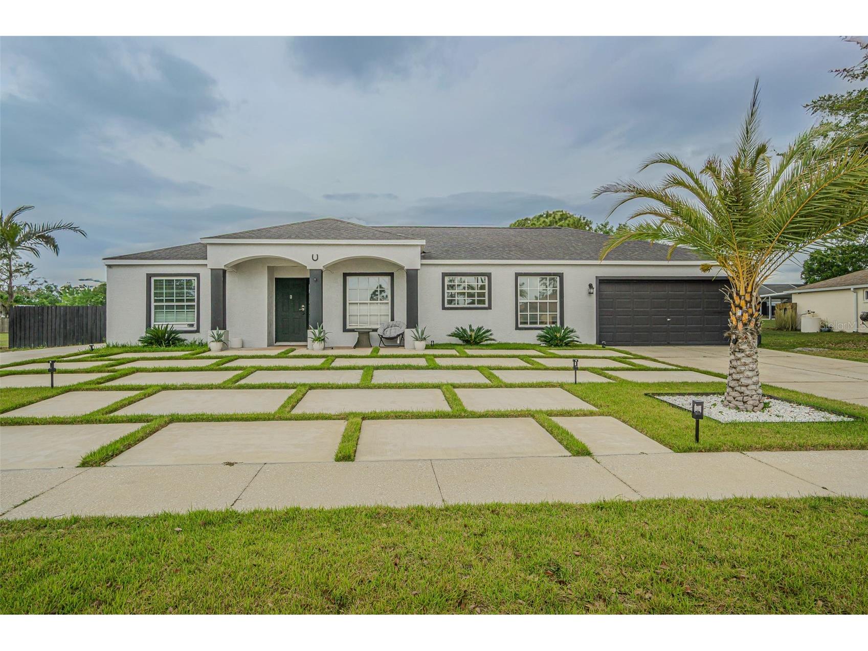 12121 Colonial Estates Lane Riverview FL 33579 TB8508832 image1