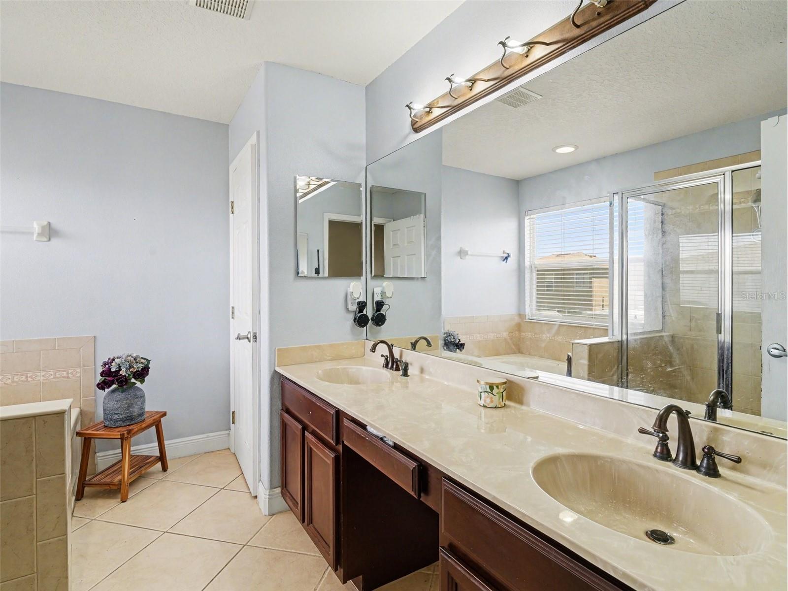 12123 Fern Blossom Drive Gibsonton FL 33534 TB8496823 image14
