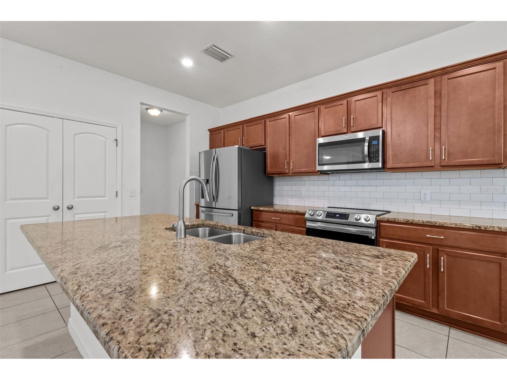 12124 Lake Boulevard Trinity FL 34655 TB8490724 image13