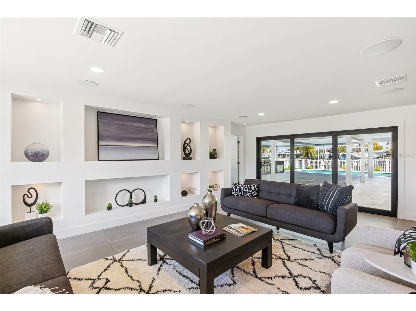 12125 5th Street E Treasure Island FL 33706 - BOCA CIEGA BAY TB8475223 image16
