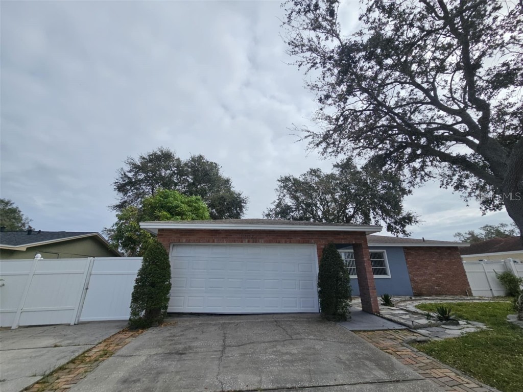 12125 93rd Way Largo FL 33773 TB8318209 image1