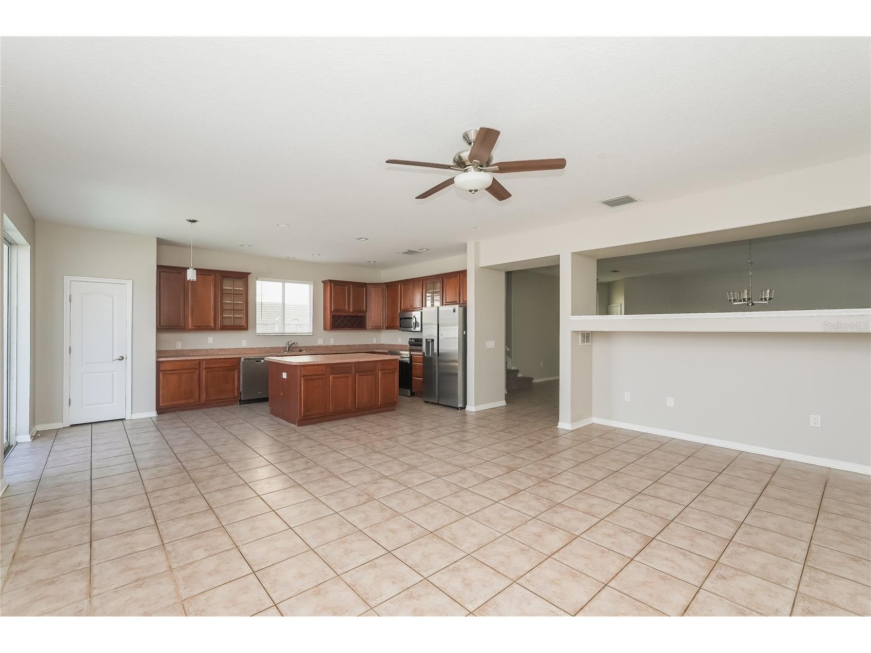 12125 Fox Bloom Avenue Gibsonton FL 33534 C7527986 image2