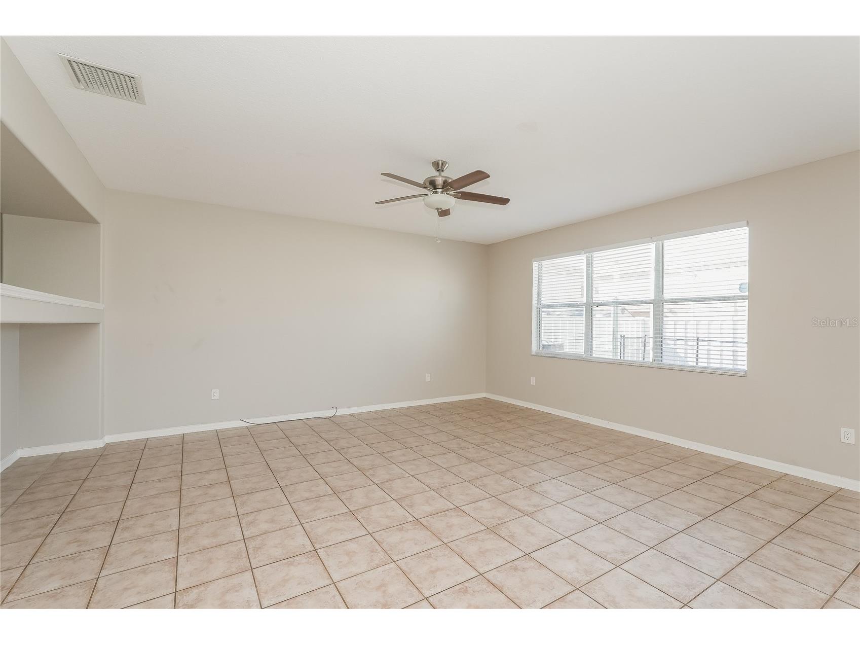 12125 Fox Bloom Avenue Gibsonton FL 33534 C7527986 image5