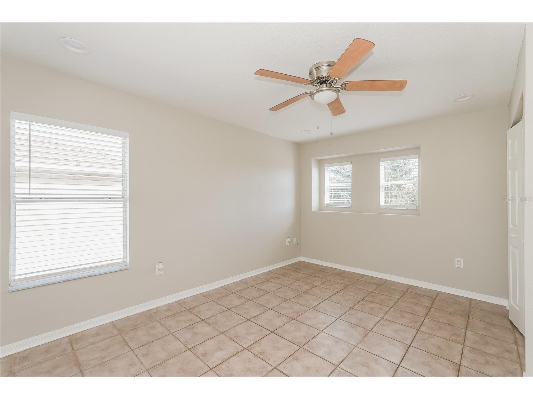 12125 Fox Bloom Avenue Gibsonton FL 33534 C7527986 image6