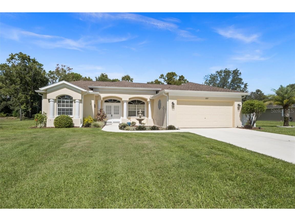 12125 Padron Boulevard Spring Hill FL 34609 W7838910 image1