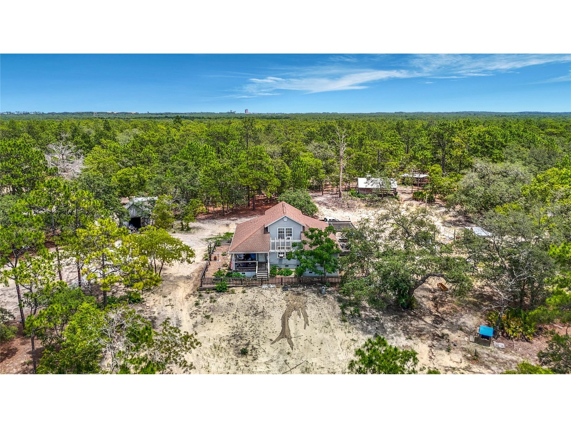 12126 Skimmer Avenue Weeki Wachee FL 34614 W7886283 image1