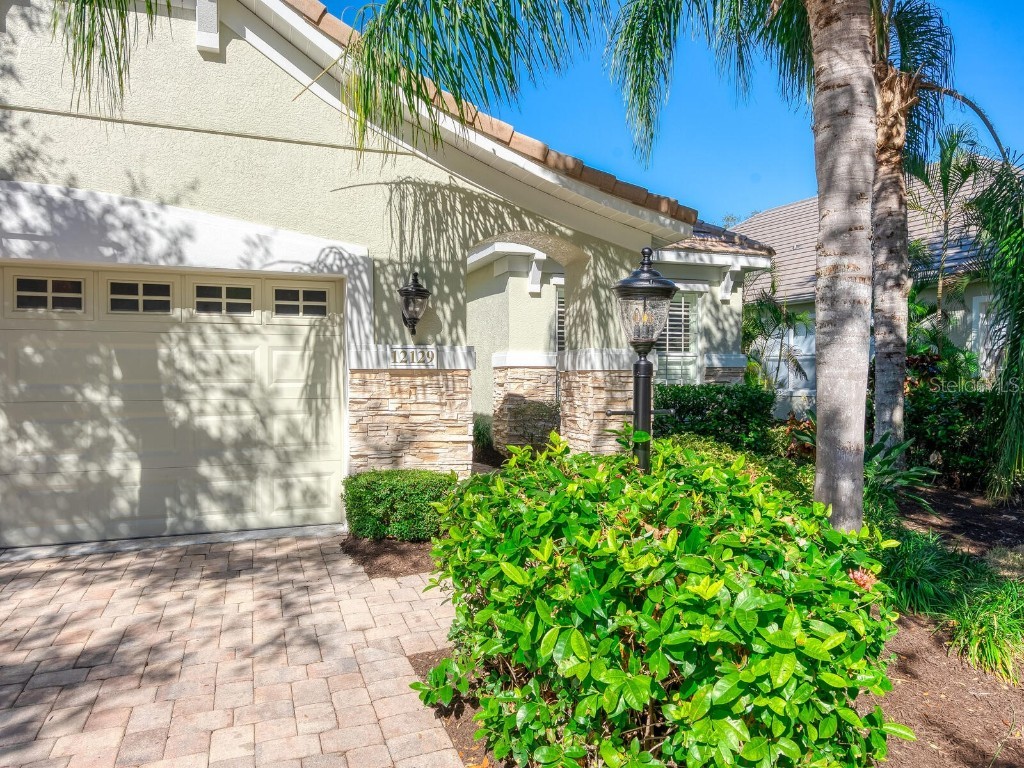 12129 Thornhill Court Lakewood Ranch FL 34202 A4672799 image3