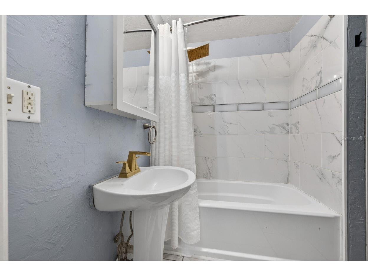 1213 55th Street S Gulfport FL 33707 TB8517996 image11