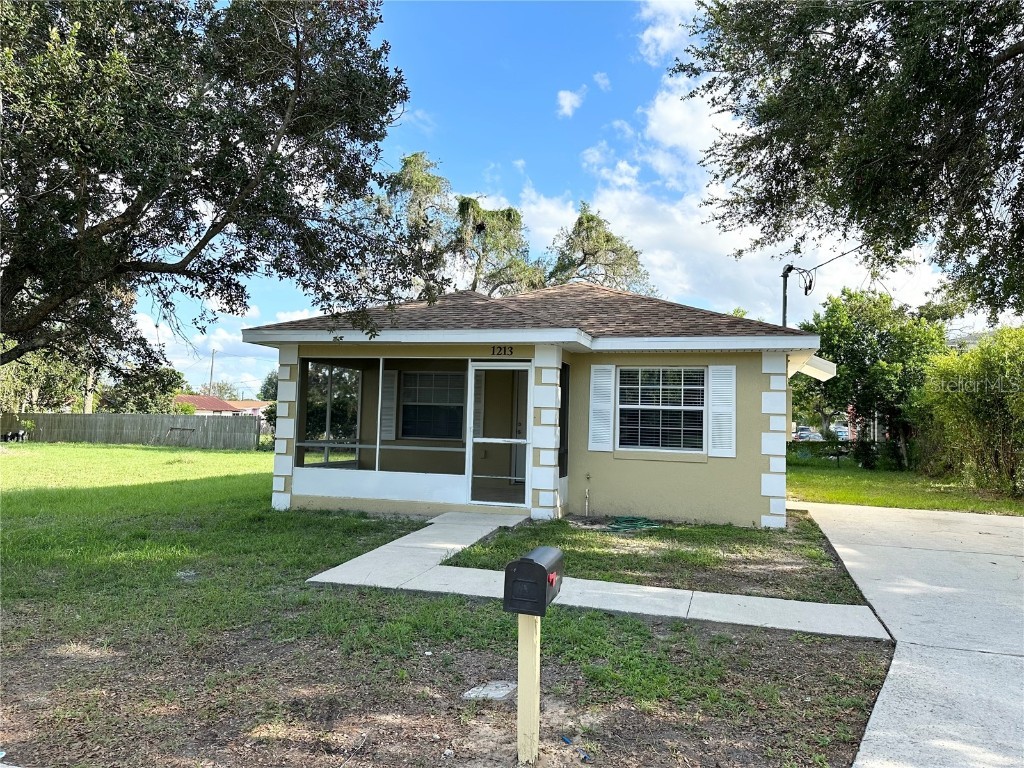 1213 Avenue J Haines City FL 33844 P4927200 image1