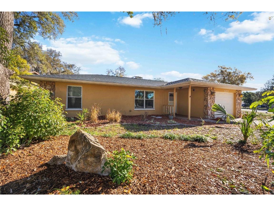 1213 Carmella Lane Sarasota FL 34243 A4600675 image1