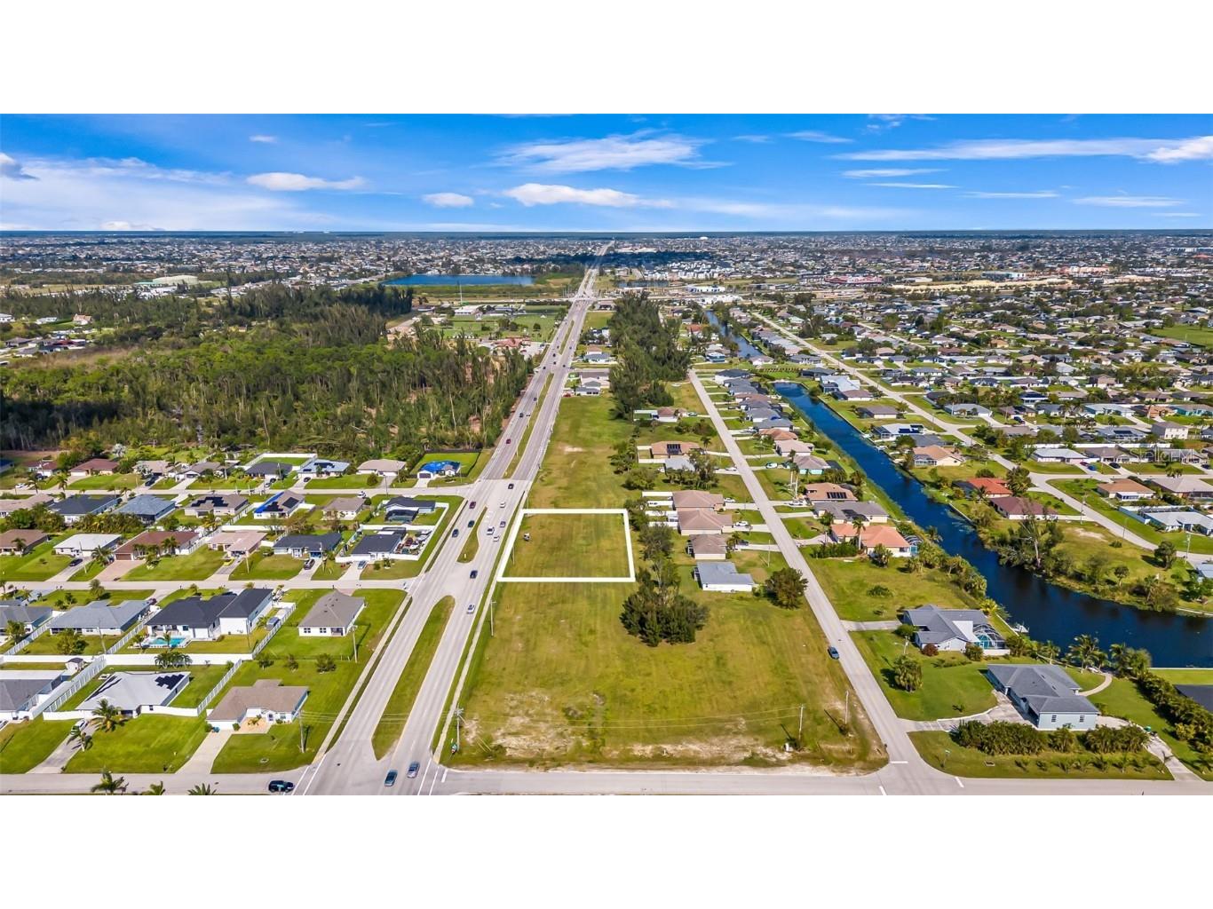 1213 Chiquita Boulevard S Cape Coral FL 33991 C7500621 image3