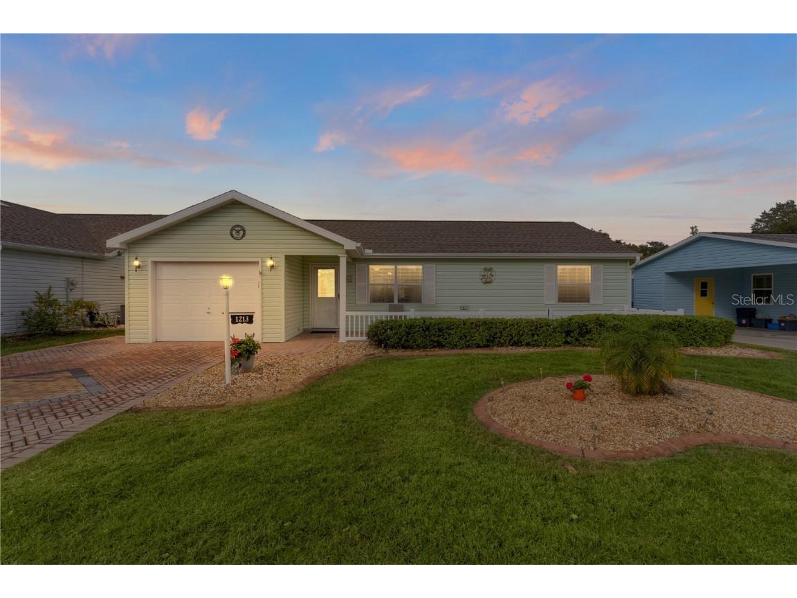 1213 Del Toro Drive Lady Lake FL 32159 G5077356 image1
