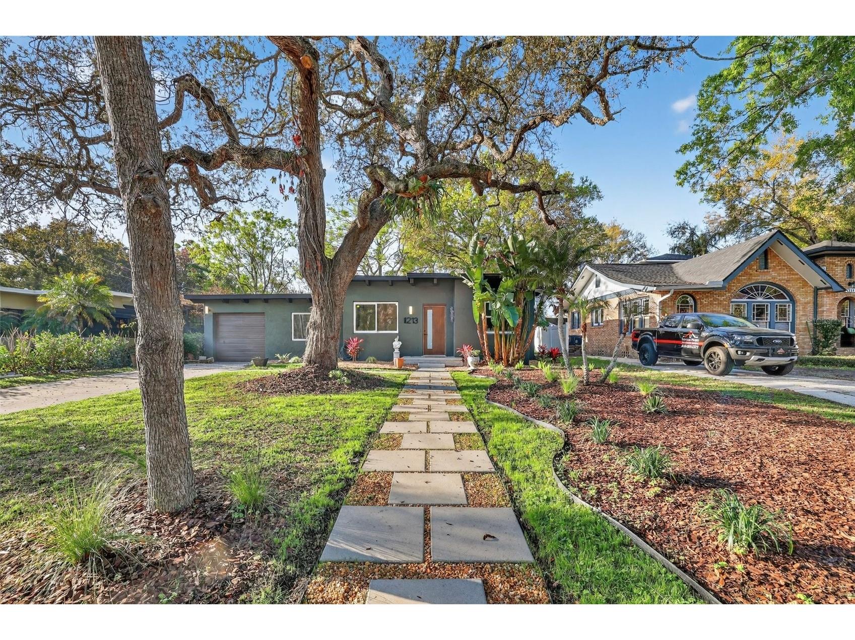 1213 E Clifton Street Tampa FL 33604 TB8482175 image1