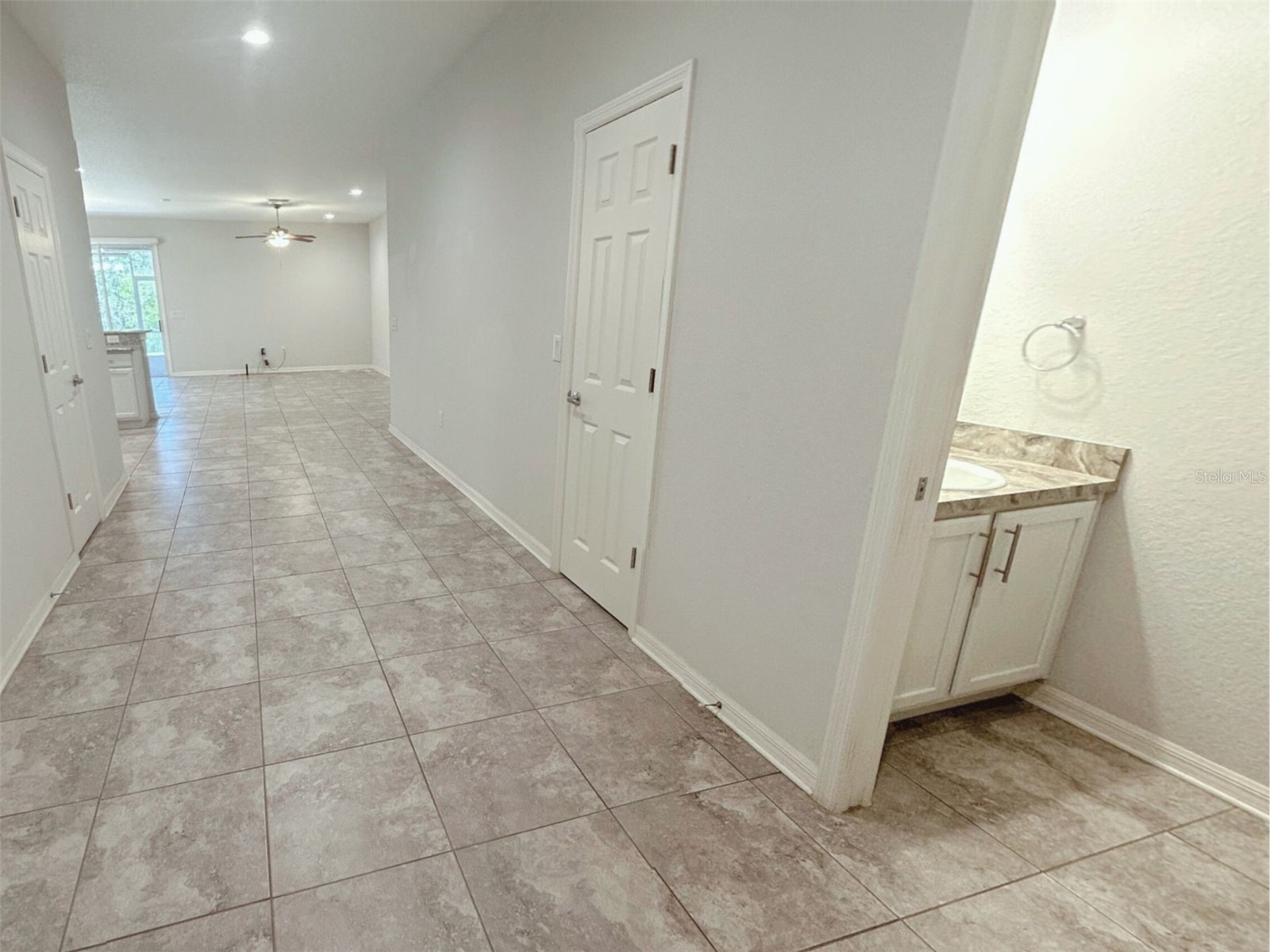 1213 Grantham Drive Sarasota FL 34234 A4696581 image10