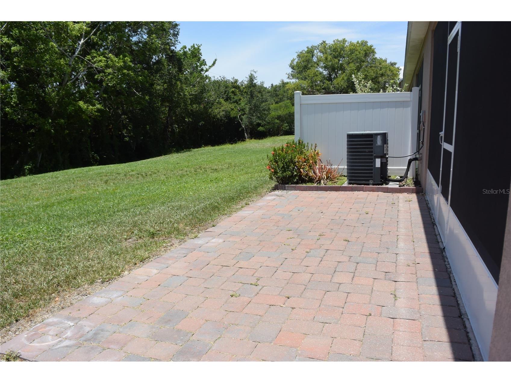 1213 Grantham Drive Sarasota FL 34234 A4696581 image29
