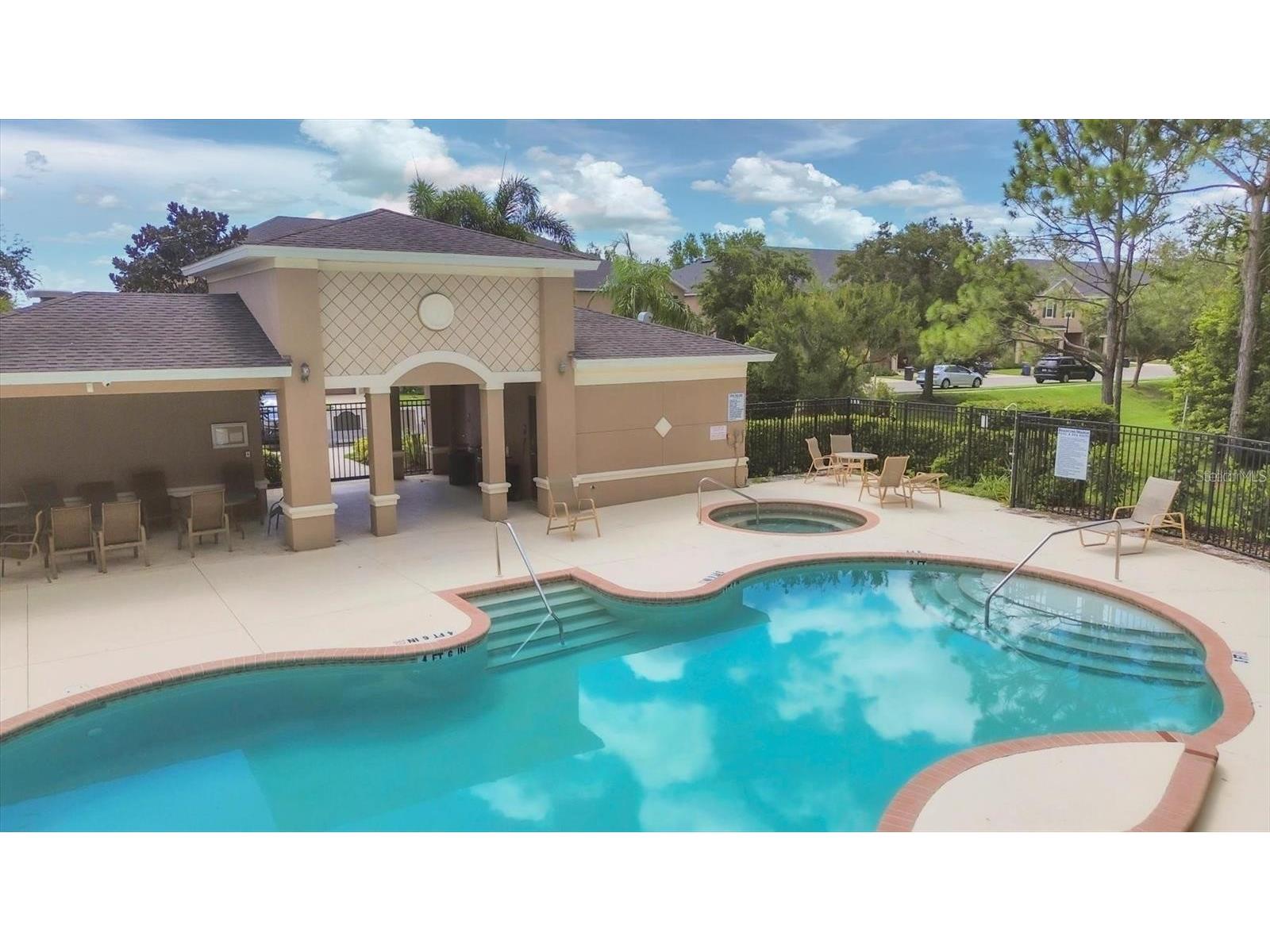 1213 Grantham Drive Sarasota FL 34234 A4696581 image33