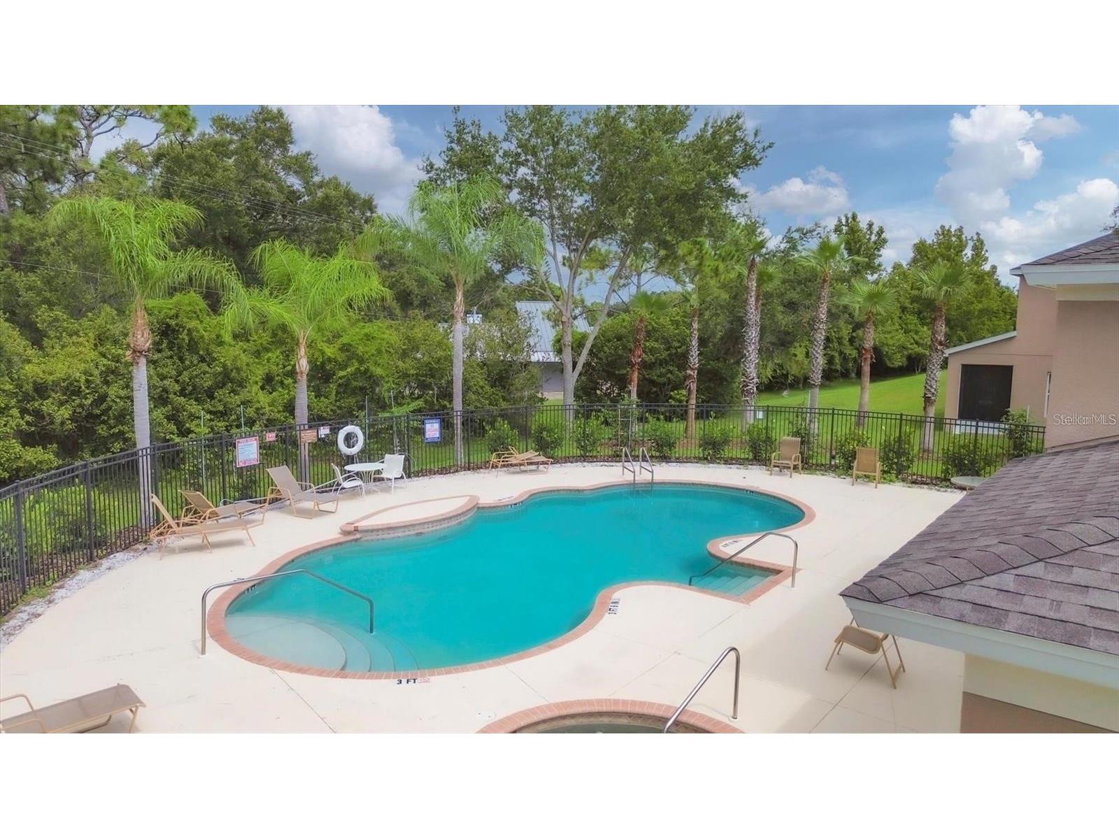 1213 Grantham Drive Sarasota FL 34234 A4696581 image35