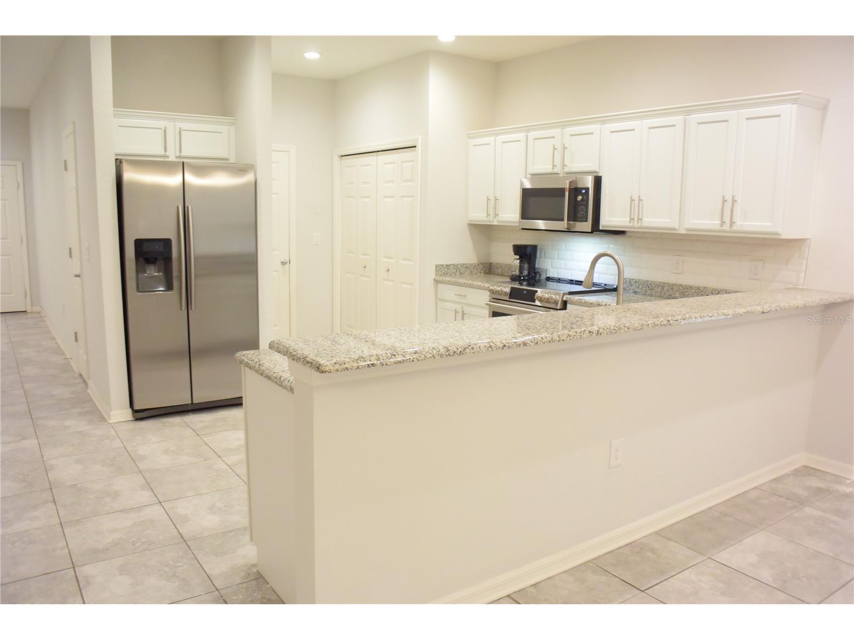 1213 Grantham Drive Sarasota FL 34234 A4696581 image5
