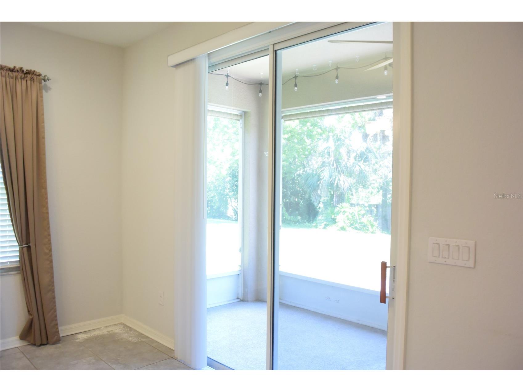 1213 Grantham Drive Sarasota FL 34234 A4696581 image7