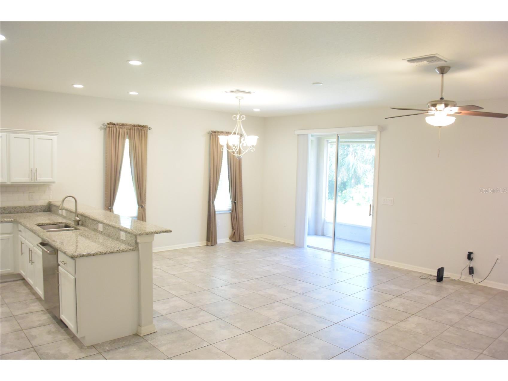 1213 Grantham Drive Sarasota FL 34234 A4696581 image8