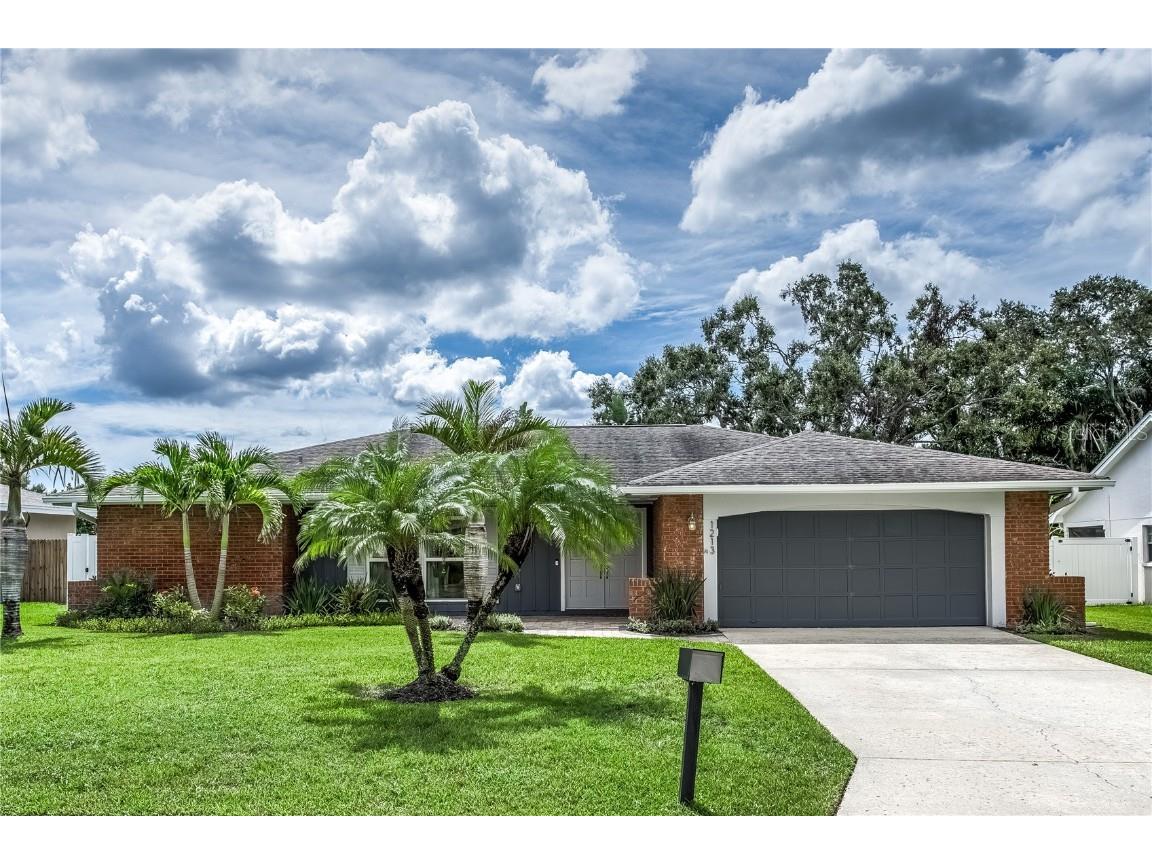 1213 Royal Oak Drive S Dunedin FL 34698 TB8430720 image1