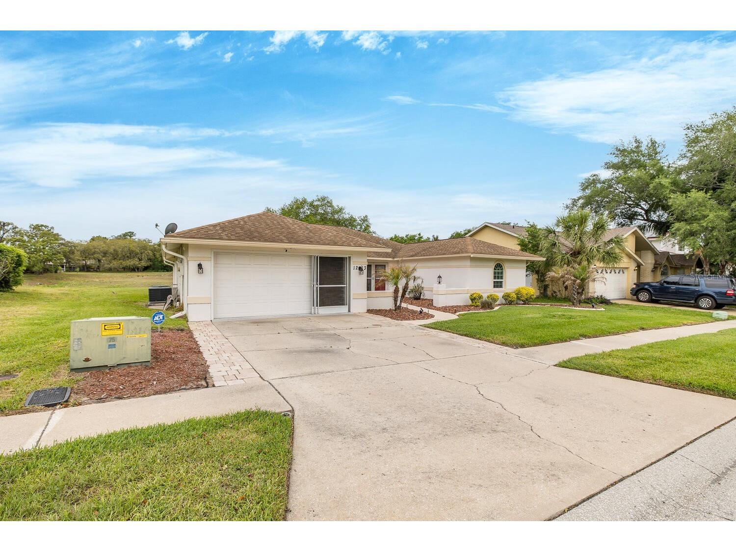1213 Venetia Drive Spring Hill FL 34608 W7884752 image2