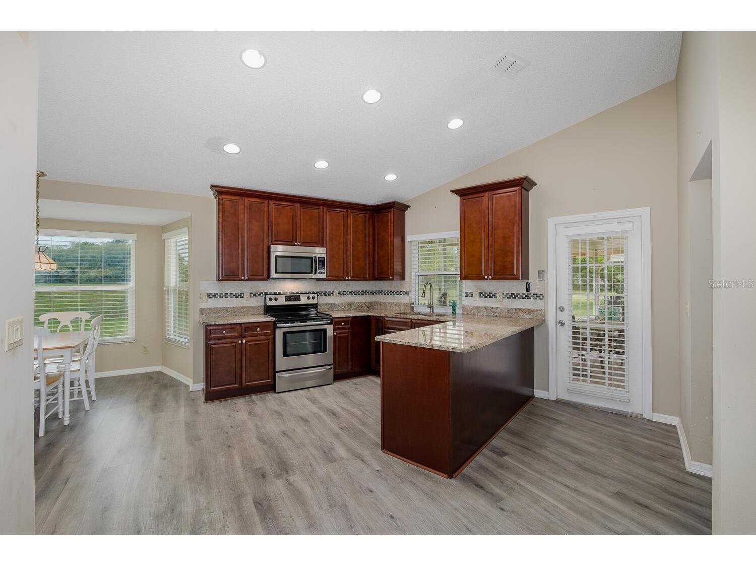 1213 Venetia Drive Spring Hill FL 34608 W7884752 image23
