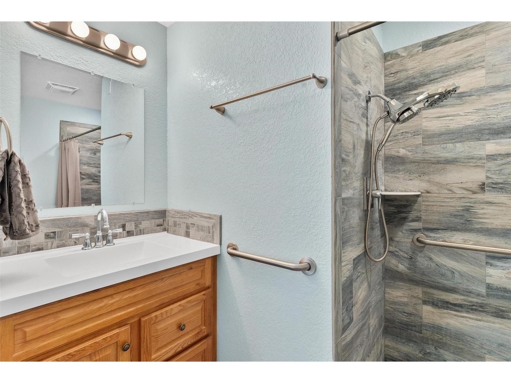 12130 Nest Court Grand Island FL 32735 G5110102 image35
