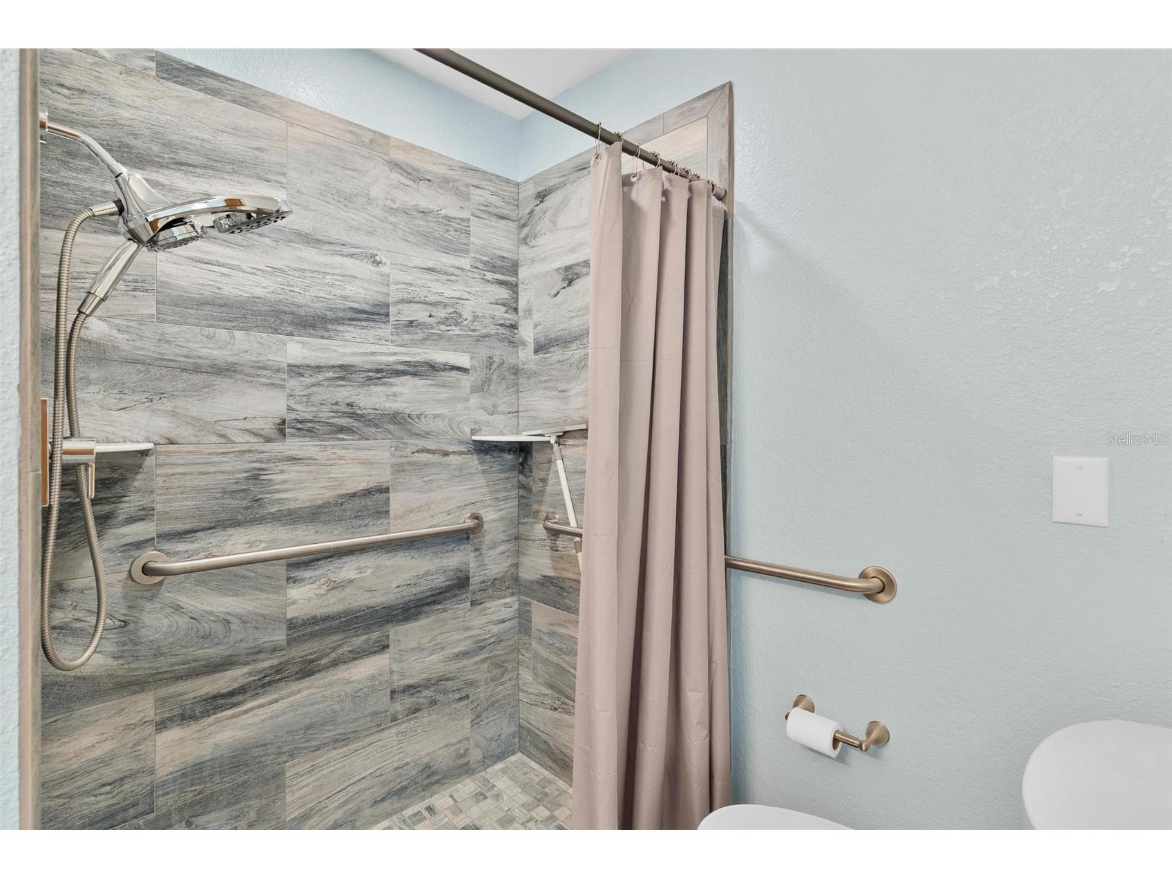 12130 Nest Court Grand Island FL 32735 G5110102 image36