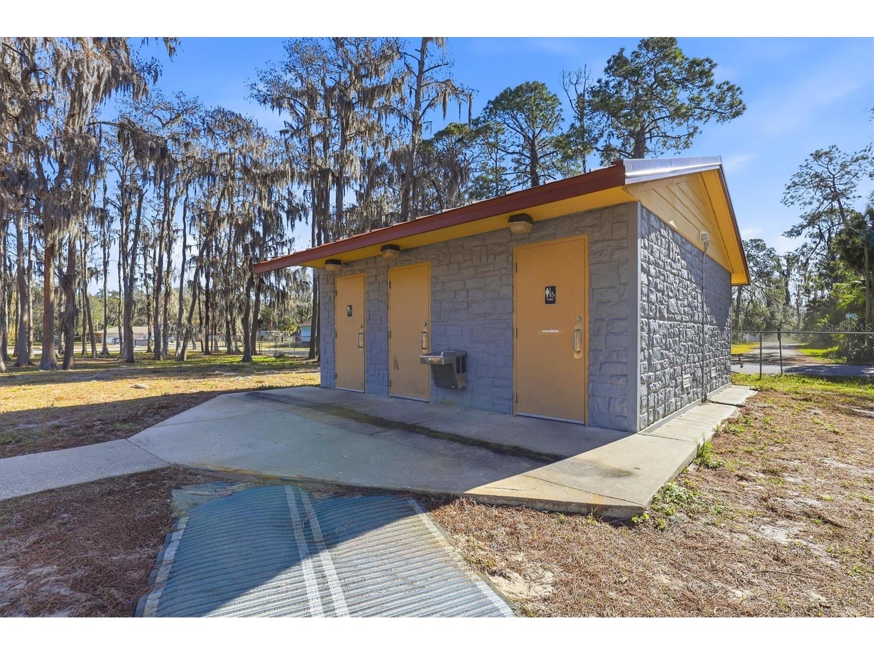 12131 Lacey Drive New Port Richey FL 34654 - Moon Lake W7882601 image45