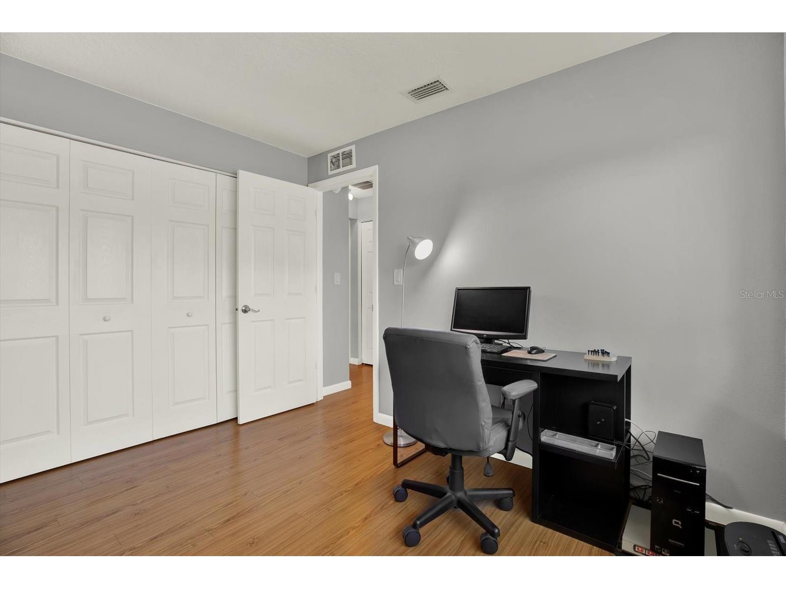 12134 96th Place Seminole FL 33772 TB8488148 image18