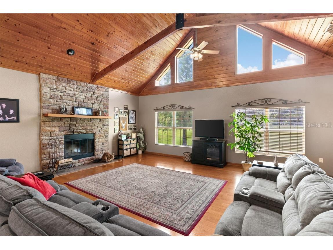 12136 Mcintosh Road Thonotosassa FL 33592 TB8418178 image9