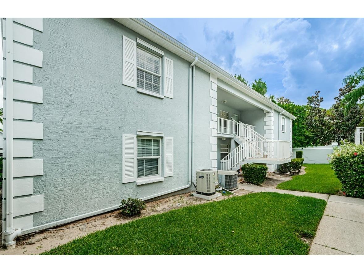 12136 Spartan Way #102 Hudson FL 34667 U8208788 image1