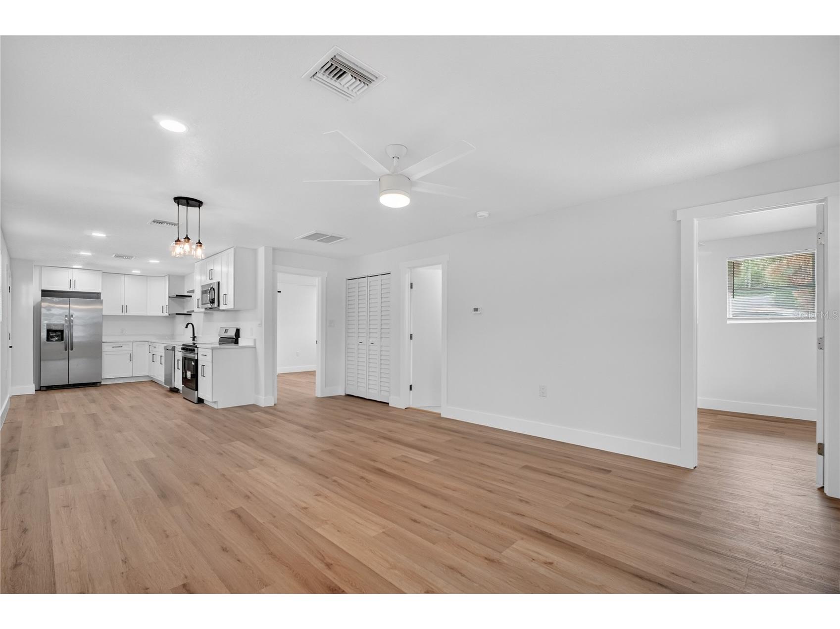 1214 20th Avenue S Saint Petersburg FL 33705 TB8518067 image16