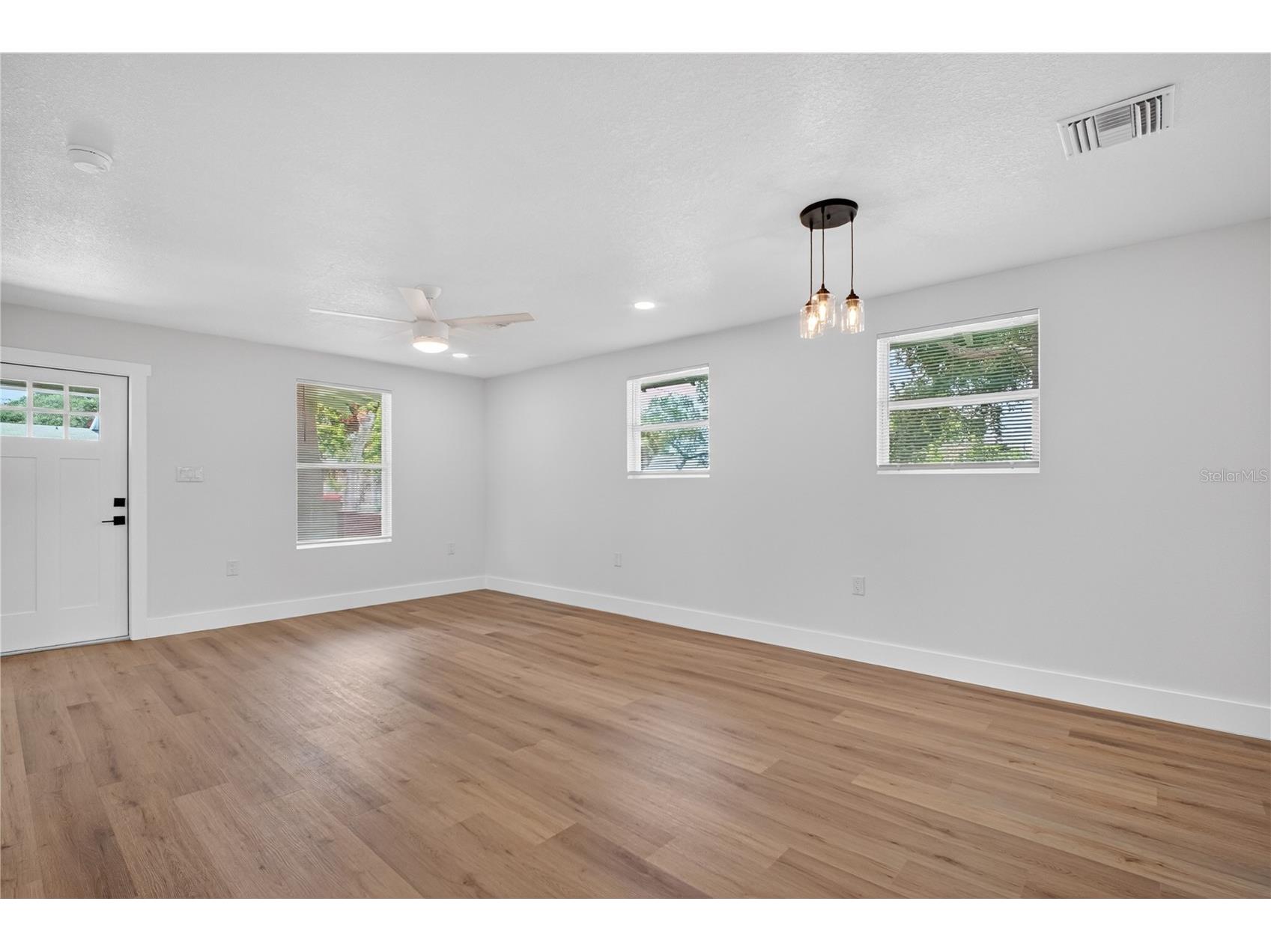 1214 20th Avenue S Saint Petersburg FL 33705 TB8518067 image4