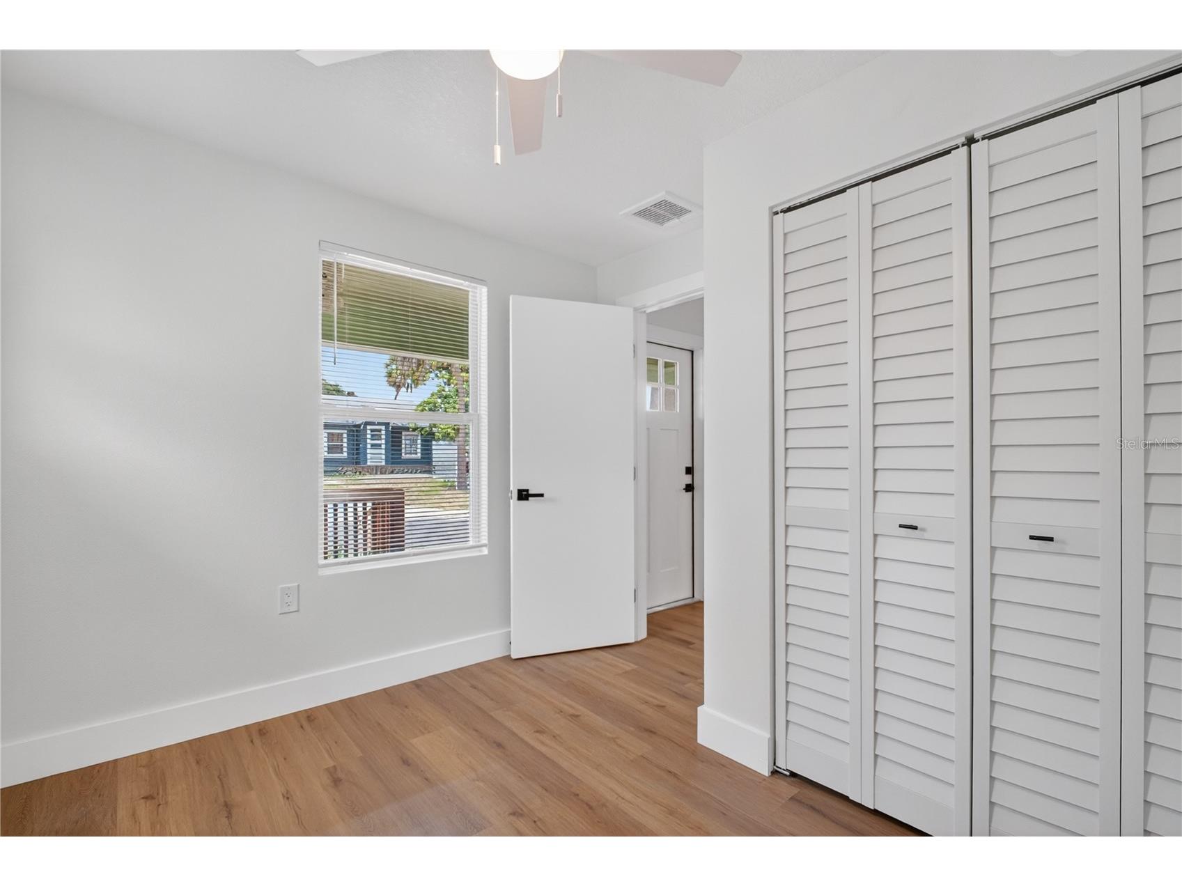 1214 20th Avenue S Saint Petersburg FL 33705 TB8518067 image6