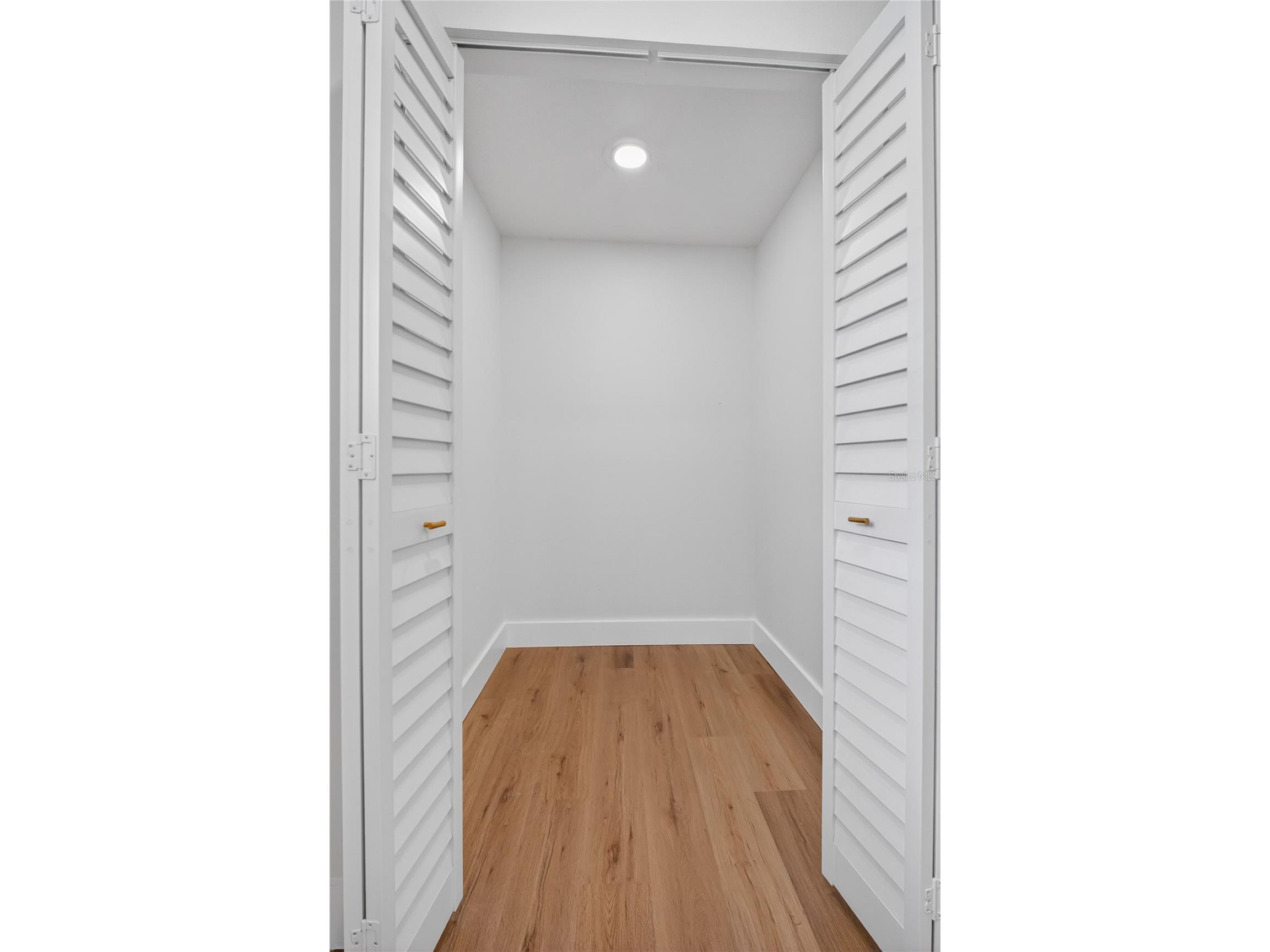 1214 20th Avenue S Saint Petersburg FL 33705 TB8518067 image8