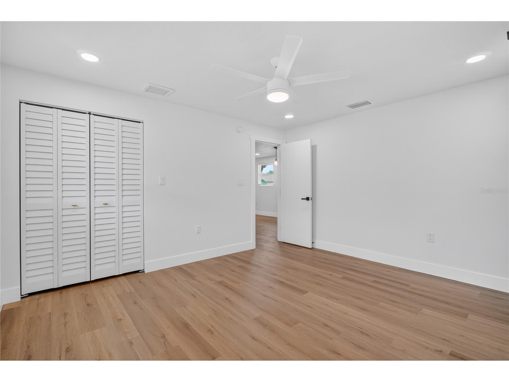 1214 20th Avenue S Saint Petersburg FL 33705 TB8518067 image9