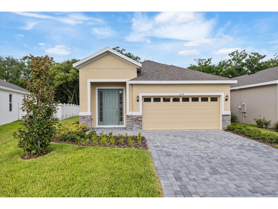 1214 Atlantic Avenue Fruitland Park FL 34731 O6317834 image1