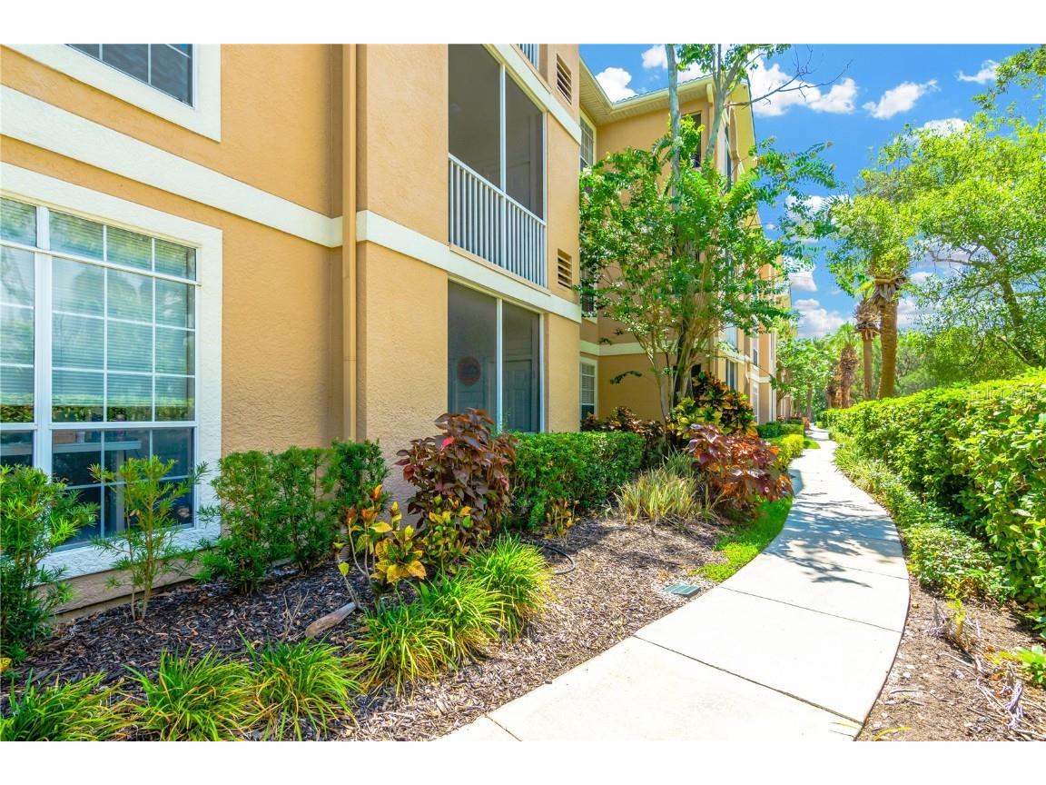 1214 Bay Club Circle Tampa FL 33607 U8246105 image1