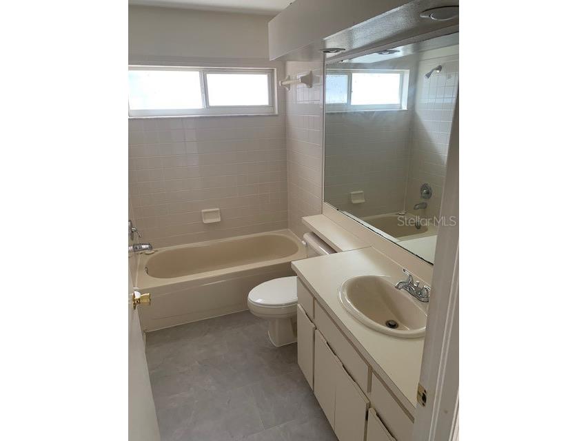 1214 Bloom Hill Avenue Valrico FL 33596 TB8429181 image7