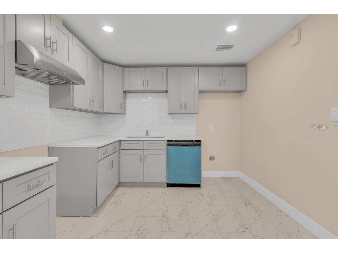 1214 Elinore Drive Orlando FL 32808 O6369557 image6