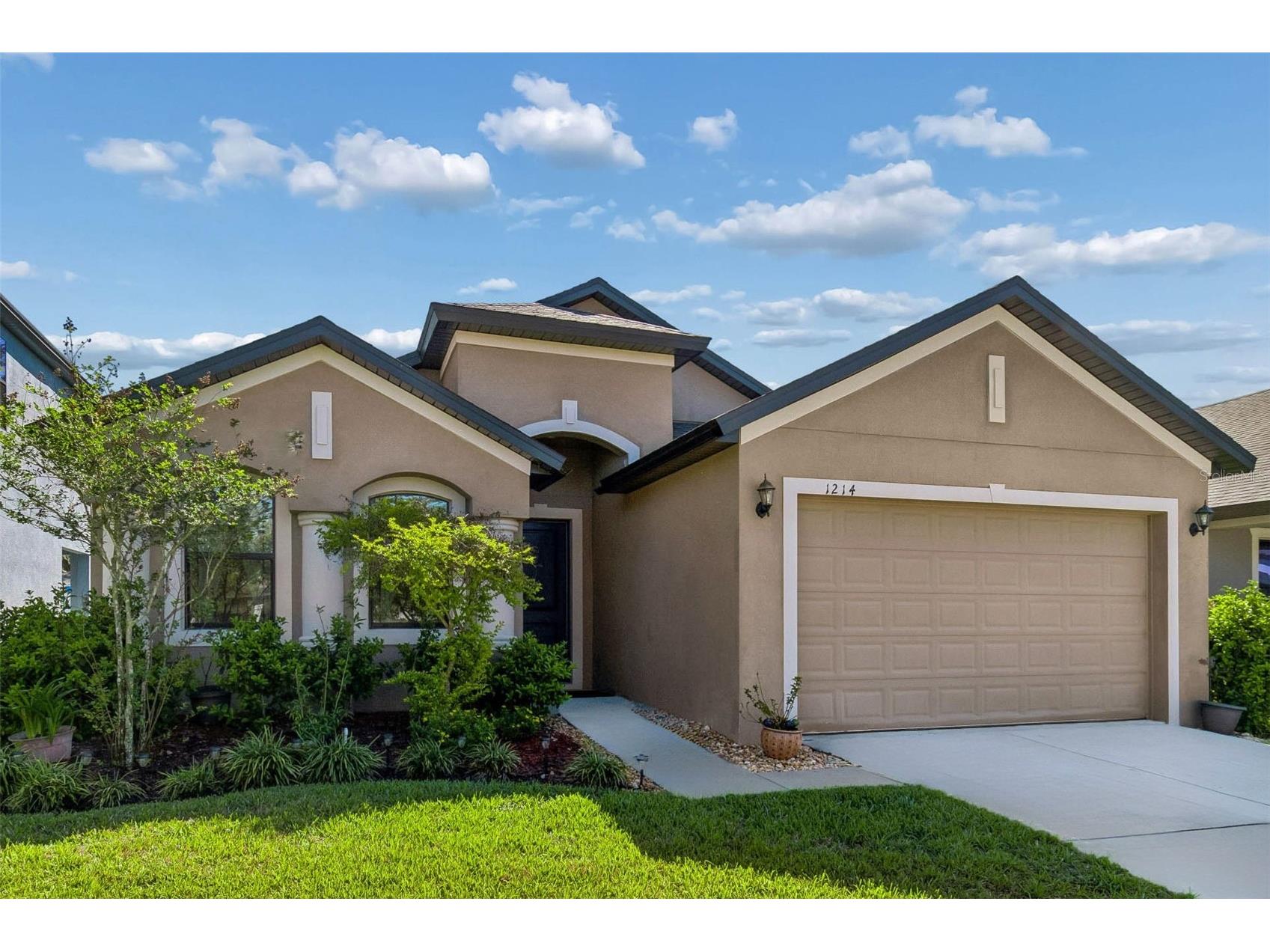 1214 Florablu Drive Seffner FL 33584 TB8488070 image1